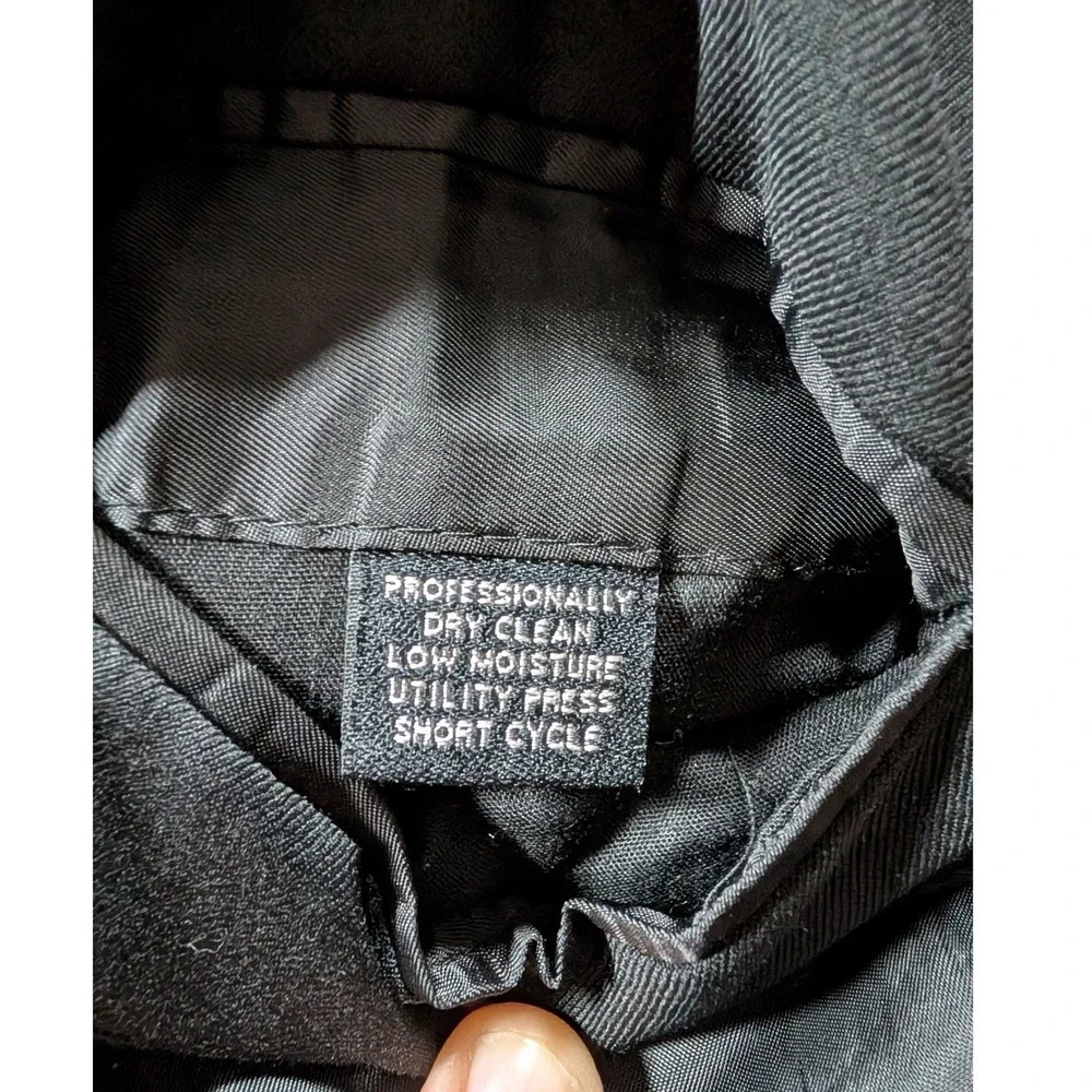 Jos. A. Bank Blazer Mens 46R Black Gold Crest Button Two-Button Sport Coat